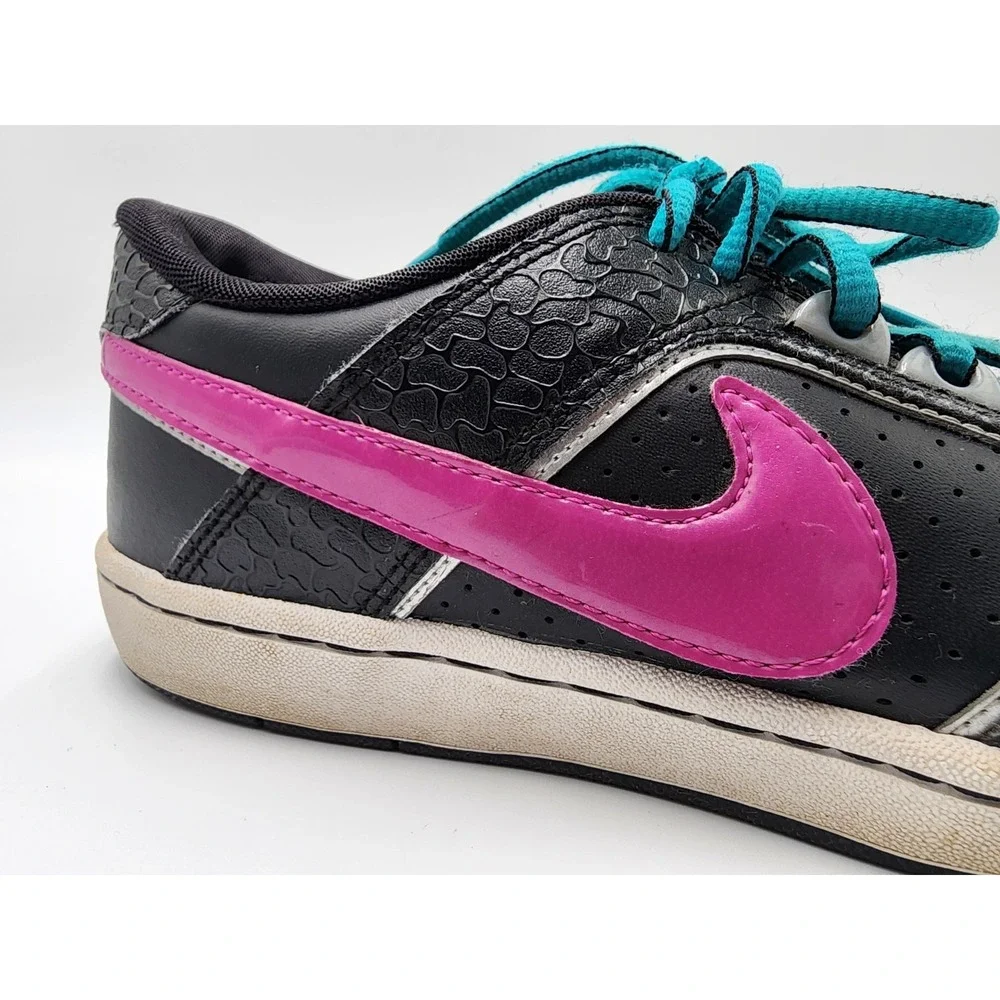 NIKE DELTA‎ LITE WOMENS BLACK & FUCHSIA PINK SHOES SIZE 8.5 #365950-051 PREOWNED